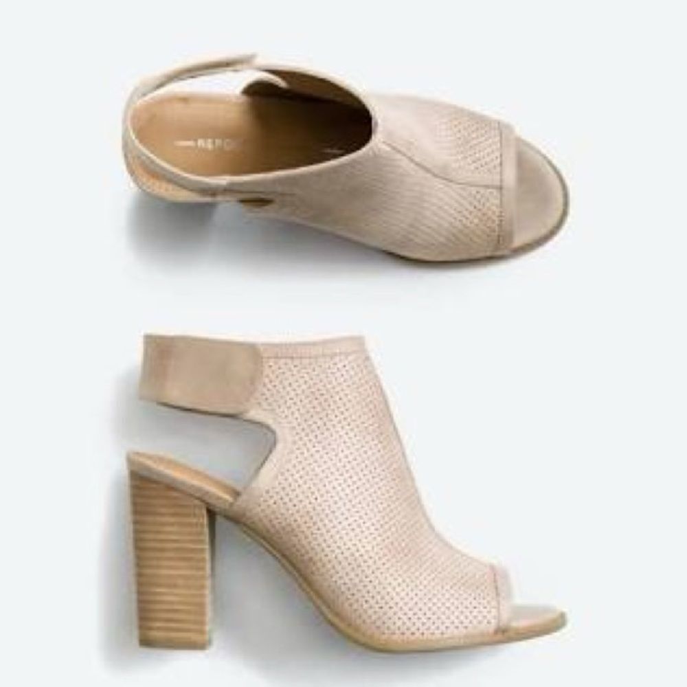 REPORT 8.5 Rosalie Cute Suede Wedtern Bootie Sandals